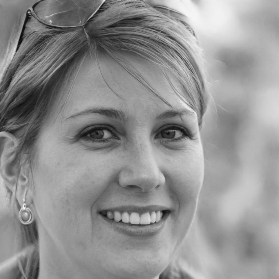 Freya Lindqvist, Financial Data Specialist at zorinthera